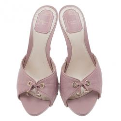 Pre Owned صندل ديور جلد وردي كاناج بفيونكة مقاس 39.5