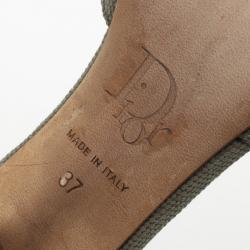 مملوكة مسبقًا Christian Dior Croc Embossed Mules Size 37