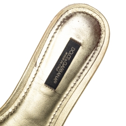 Pre Owned صندل سلايد فلات دولتشي أند غابانا "صوفيا" مزخرف كريستال حواف جلد و دانتيل ذهبي مقاس 37