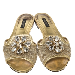 Pre Owned صندل سلايد فلات دولتشي أند غابانا "صوفيا" مزخرف كريستال حواف جلد و دانتيل ذهبي مقاس 37