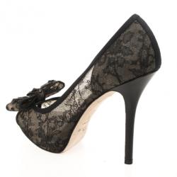 مملوكة مسبقًا Christian Dior Black Lace Peep Toe Bow Pumps Size 39