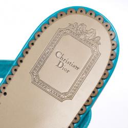 مملوكة مسبقًا Christian Dior Turquoise Patent Leather Floral Detail Thong Sandals Size 39