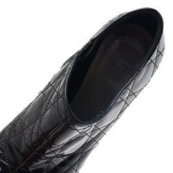 مملوكة مسبقًا بوت كاحل ديور كاناج جلد لامع أسود مقاس 35