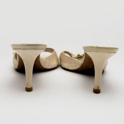 مملوكة مسبقًا Dior White Cannage Buckle Slides Size 38.5