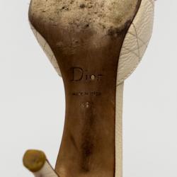 مملوكة مسبقًا Dior White Cannage Buckle Slides Size 38.5