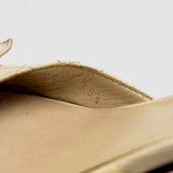 مملوكة مسبقًا Dior White Cannage Buckle Slides Size 38.5