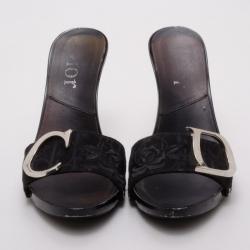 مملوكة مسبقًا Dior Black Embroidered Slides Size 38
