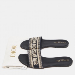 مملوكة مسبقًا Christian Dior Beige/Blue Canvas Flat Slides Size 40