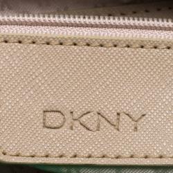 مملوكة مسبقًا حقيبة كروس دي كي أن واي جلد خضراء