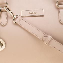 Pre Owned حقيبة دي كي أن واي جلد بيج