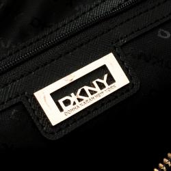 مملوكة مسبقًا حقيبة يد دي كي أن واي شوبر جلد سوداء/ زرقاء