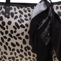 Pre Owned DKNY Black/White Printed Leather Tote