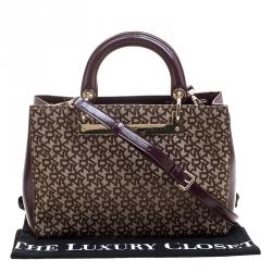 Pre Owned DKNY Beige/Burgundy Signature Canvas Tote