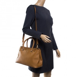 Pre Owned DKNY Camel Leather Medium Bryant Park Double Zip Shopper Tote