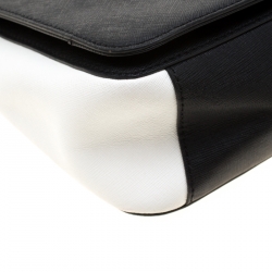 Pre Owned حقيبة كروس دي كي أن واي جلد بيضاء/ سوداء