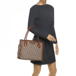 Pre Owned DKNY Beige/Tan Signature Canvas and Leather Tote