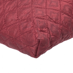 Pre Owned DKNY Red Quilted Nylon Shoulder Bag
