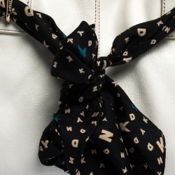 Pre Owned Dkny White Leather Double Handle Tote