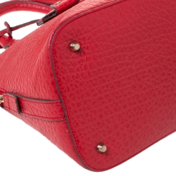 مملوكة مسبقًا حقيبة دي كي إن واي بقفل  جلد أحمر محبب