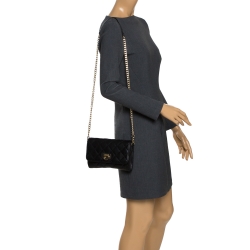 Pre Owned DKNY Black Quilted Leather Flap Chain Shoulder Bag