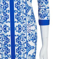 مملوكة مسبقًا فستان دولتشي أند غابانا كم ثلاثة أرباع تريكو منقوش أبيض وأزرق XS