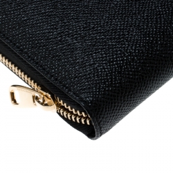 Pre Owned Dolce and Gabbana Black Leather Logo Zip Around Wallet