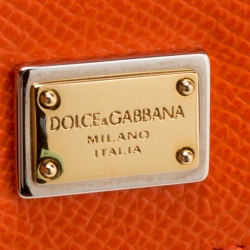 مملوكة مسبقًا Dolce and Gabbana Orange Leather Miss Sicily Von Wallet on Chain
