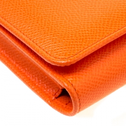 مملوكة مسبقًا Dolce and Gabbana Orange Leather Miss Sicily Von Wallet on Chain