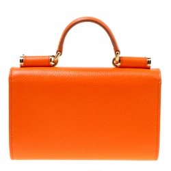 مملوكة مسبقًا Dolce and Gabbana Orange Leather Miss Sicily Von Wallet on Chain