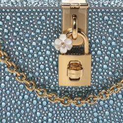 Pre Owned حقيبة دولتشي أند غابانا صندوقية ساتان مزخرفة كريستال زرقاء فاتحة