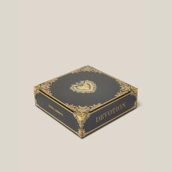 Pre Owned حقيبة دولتشي أند غابانا يد علوية جلد مزخرفة ميني Devotion  حمراء