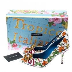 مملوكة مسبقًا حذاء كعب عالي دولتشي أند غابانا مقدمة مدببة مزخرف كريستال بلوشي قماش بروكيد طباعة مايولكا متعدد الألوان مقاس 41