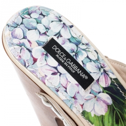 Pre Owned حذاء كلوغ دولتشي أند غابانا نعل سميك تاورمينا جلد لامع طباعة هيدرانغيا متعدد الألوان مقاس 36.5