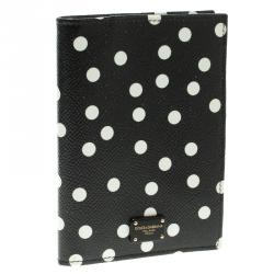 مملوكة مسبقًا Dolce and Gabbana Black Polka Dot Leather Passport Holder 