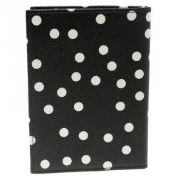 مملوكة مسبقًا Dolce and Gabbana Black Polka Dot Leather Passport Holder 