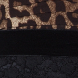 Pre Owned فستان دولتشي أند غابانا كرويسيه ماكسي بلا حمالات دانتيل وطباعة فهد متعدد الألوان S