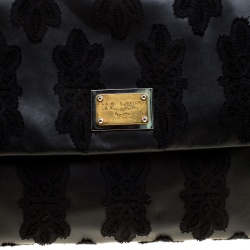 مملوكة مسبقًا حقيبة دولتشي أند غابانا يد علوية ميس سيسيلي ناعمة كبيرة دانتيل وجلد سوداء