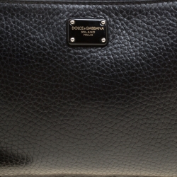 مملوكة مسبقًا Dolce and Gabbana Black Leather Wristlet Clutch