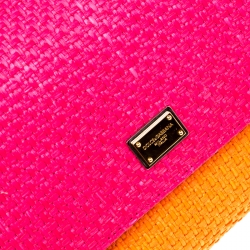 مملوكة مسبقًا حقيبة دولتشي أند غابانا ميس سيسيلي متوسطة جلد أسود بيد علوية