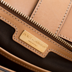 مملوكة مسبقًا حقيبة دولتشي أند غابانا يد علوية ميس سيسيلي كبيرة كانفاس مقوى طباعة فهد بنية فاتحة