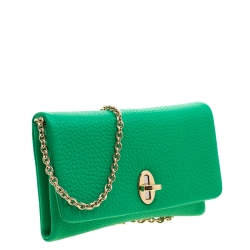 مملوكة مسبقًا Dolce & Gabbana Green Leather Chain Clutch