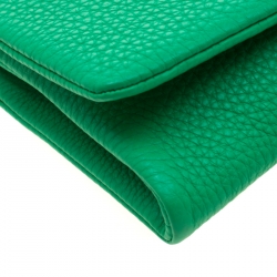 مملوكة مسبقًا Dolce & Gabbana Green Leather Chain Clutch