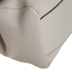 مملوكة مسبقًا حقيبة دولتشي أند غابانا قلاب يد علوية جلد كريمي