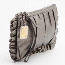 مملوكة مسبقًا Dolce and Gabbana Silver Pleated Leather Ruffle Zip Clutch