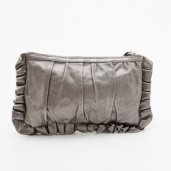 مملوكة مسبقًا Dolce and Gabbana Silver Pleated Leather Ruffle Zip Clutch