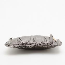 مملوكة مسبقًا Dolce and Gabbana Silver Pleated Leather Ruffle Zip Clutch