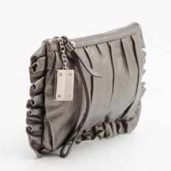 مملوكة مسبقًا Dolce and Gabbana Silver Pleated Leather Ruffle Zip Clutch
