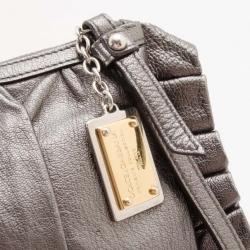 مملوكة مسبقًا Dolce and Gabbana Silver Pleated Leather Ruffle Zip Clutch
