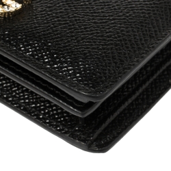 مملوكة مسبقًا محفظة دولتشي أند غابانا جلد أسود مزخرف أسود بالشعار