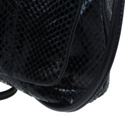 مملوكة مسبقًا حقيبة دولتشي أند غابانا جلد ثعبان سوداء بقلاب